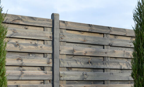 Osmo industrielle Holzbeschichtung – Anwendung Außenbereich – Beschichtungssysteme für Zäune und Gartendekoration