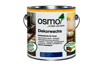 Schlafzimmer mit Wandverkleidung aus Osmo Profilholz mit mint-grünem Dekorwachs Mischfarbton