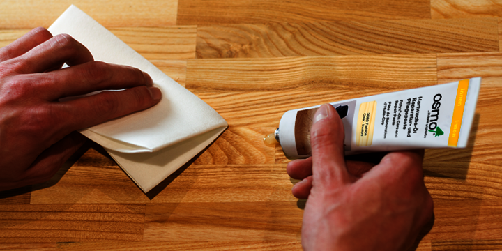 Hartwachs-Öl Reparatur- und Pflegepaste for small damages in wood surfaces treated with Hartwachs-Öl