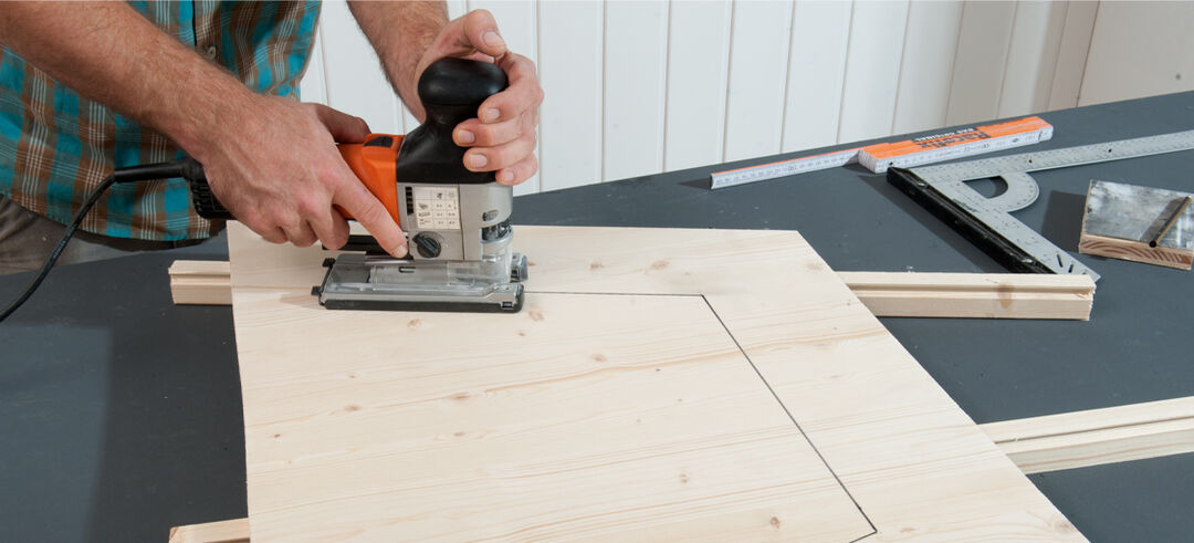Osmo Spieltisch – Zu erst das Holz vorbereitet, Maße aufzeichnen und mit der Stichsäge ausschneiden – Ideengeber zum selber machen