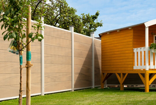 Osmo Sichtblende Multi-Fence Co-Extrusion - große Einzelprofil Flächen für schlichte Gärten