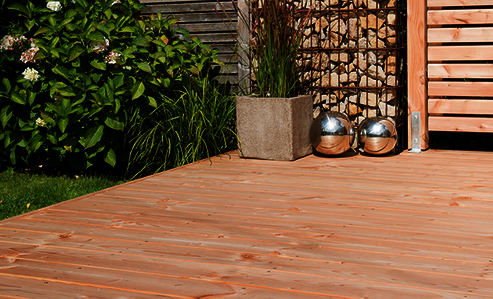Osmo deck boards utilize the natural benefits of Douglas fir