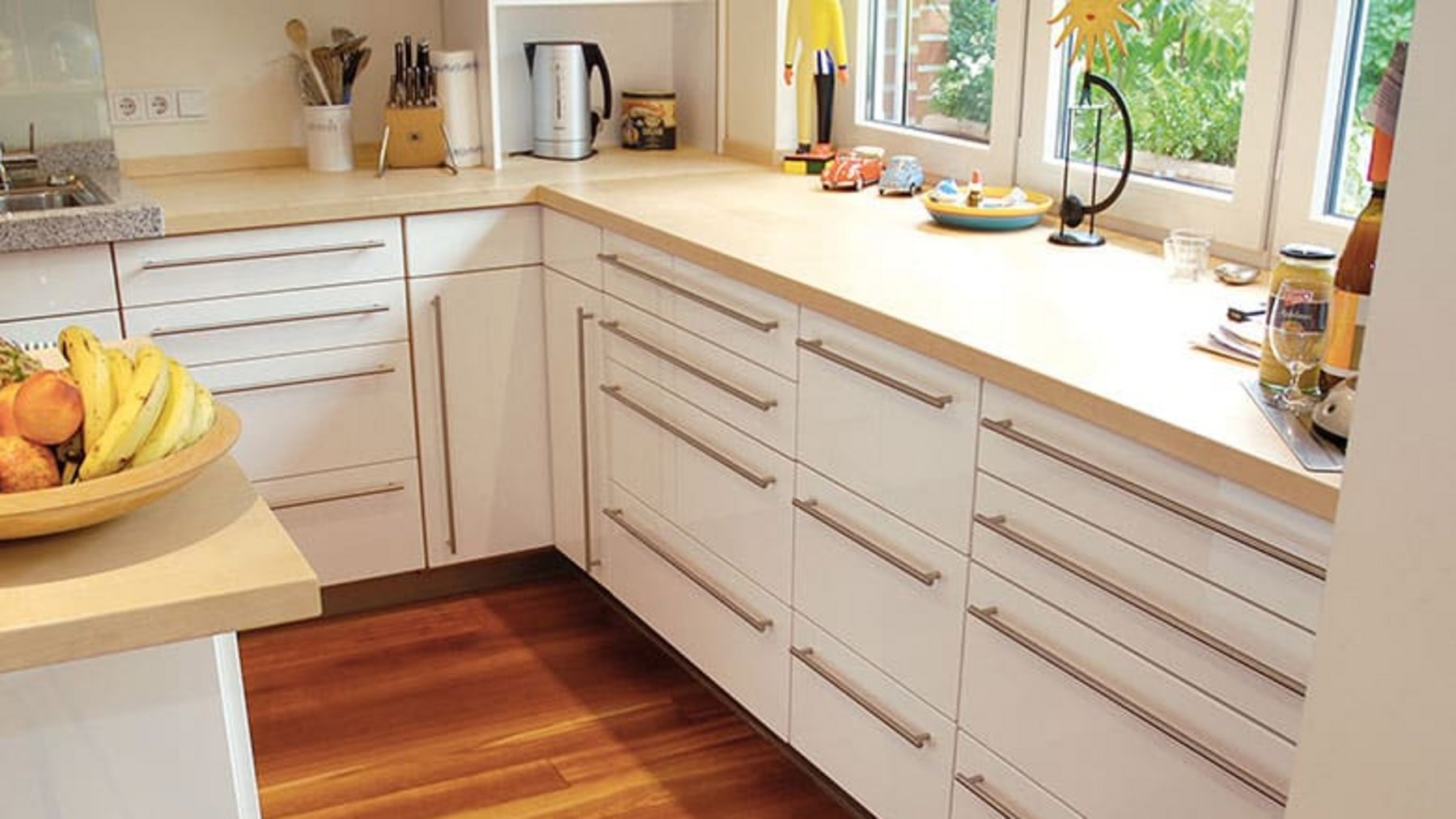 Leimholzplatten mit durchgehenden Lamellen