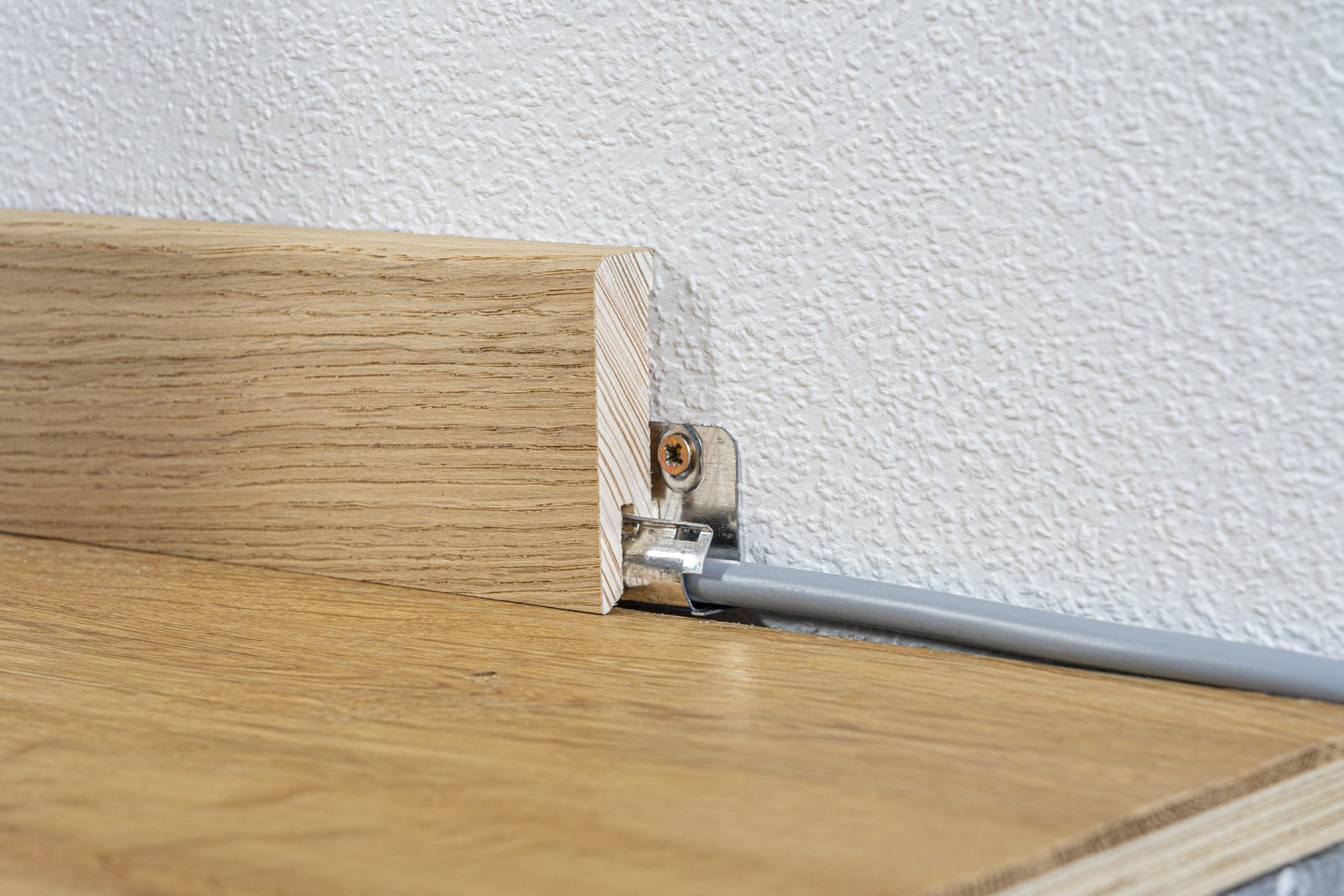 Fussbodenleisten Weiß