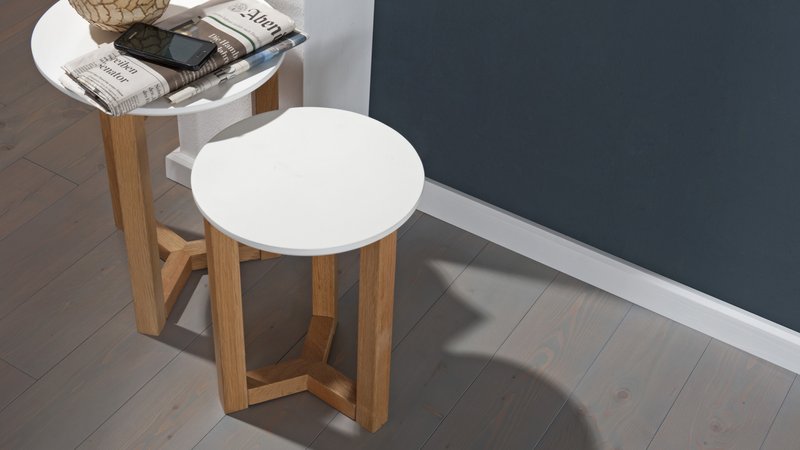 Fussbodenleisten in Weiss