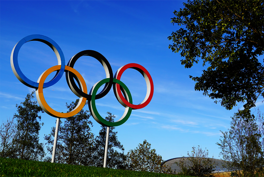 Olympiapark in London mit den berühmten fünf Ringen