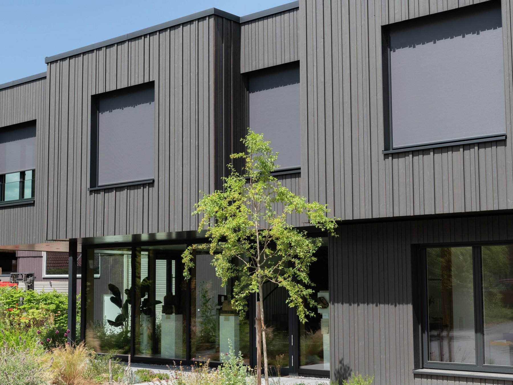 Verto Fassadensystem in der Trendfarbe Grau 