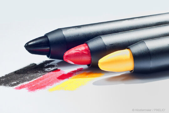Osmo Qualitätsversprechen - Farbpigmente und Farbstifte - made in Germany - wir stellen Farbe in unserem Farbwerk vor Ort her