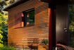 Osmo Fassade außen Profil mit Holzschutz Öl-Lasur behandelt in Farbe Nussbaum