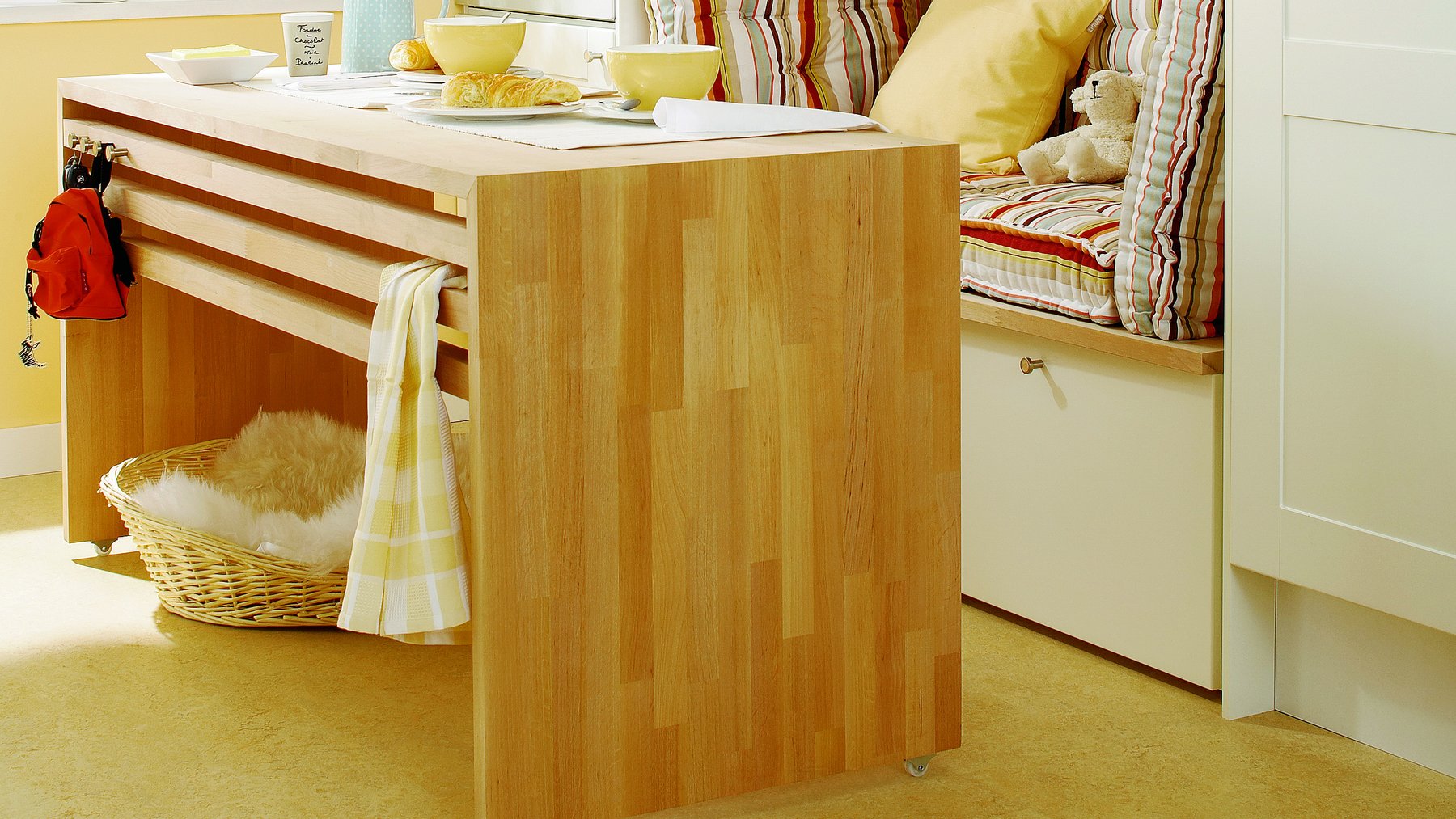 Leimholzplatten mit keilgezinkten Lamellen 