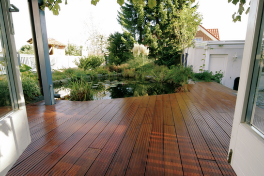 Holzterrassen-Reiniger Slide