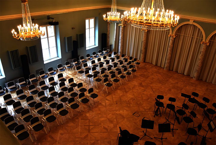 The Oak flooring in the Organ Hall is treated with Osmo Hartwachs-Öl Original