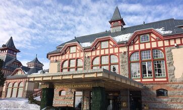 Osmo Referenz – Grand Hotel in der Hohen Tatra mit Osmo Holzanstrichen veredelt – Fassade, Balken, Zäune