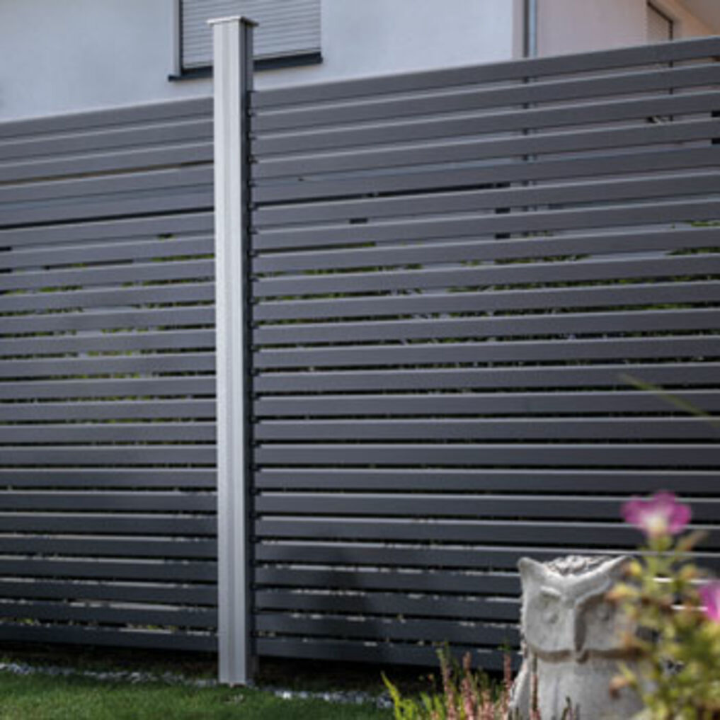 Osmo Alu-Fence Rhombus – neue Werkstoffe für den Außenbereich – Sichtschutz mit Abstandhaltern für verschiedene Sichtblendenaufteilung