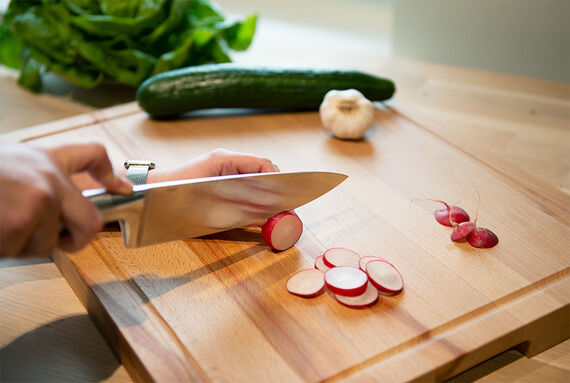 A chopping board treated with Osmo in the kitchen.