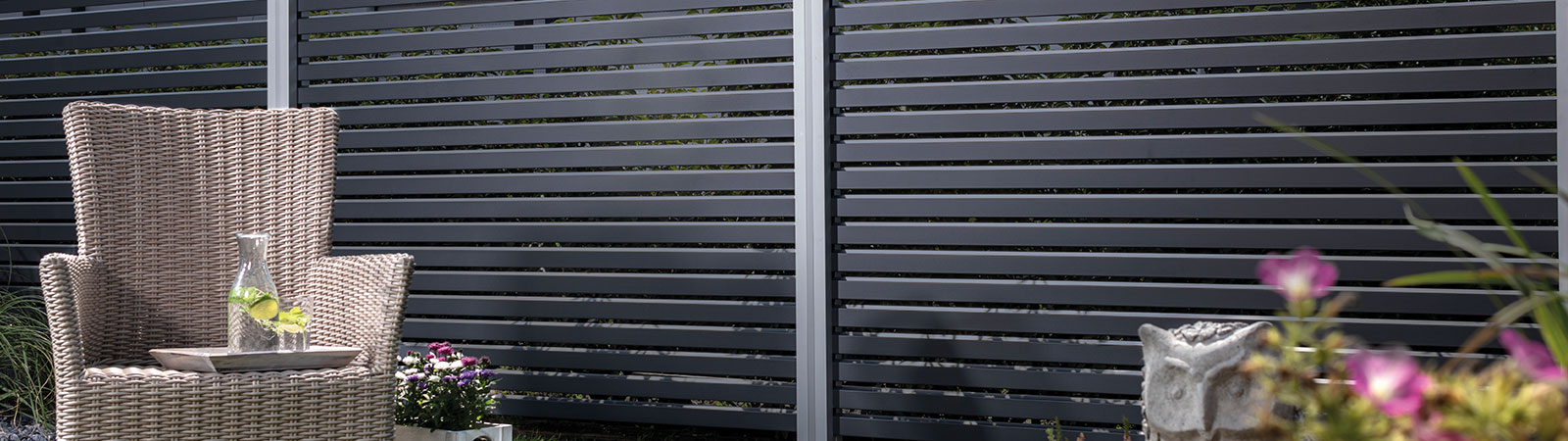 Osmo Sichtblenden aus Aluminium sind die moderne Alternative zu Sichtblenden aus Holz