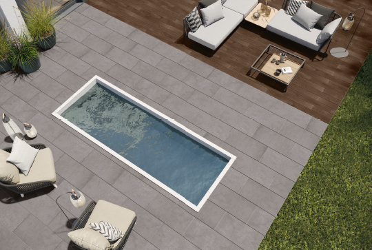 Osmo CEWO-Deck Mont Blanc grey paving slabs combined with Osmo Ipe decking