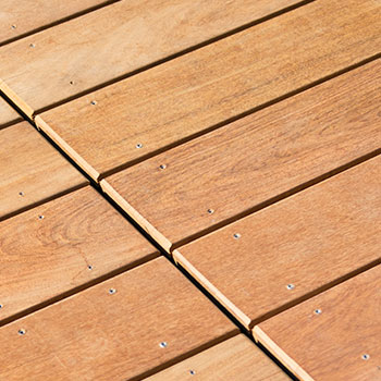 Osmo deck boards made of ipe wood
