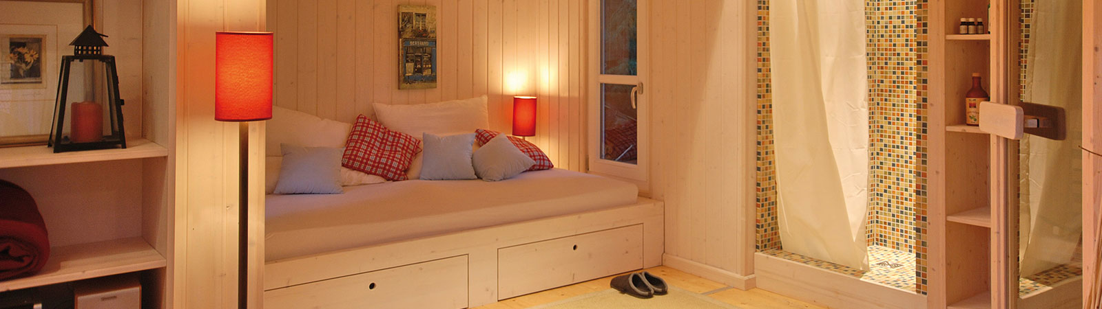 Osmo Holz für Möbelbau - Leimholz im Haus für Wände und Fußboden