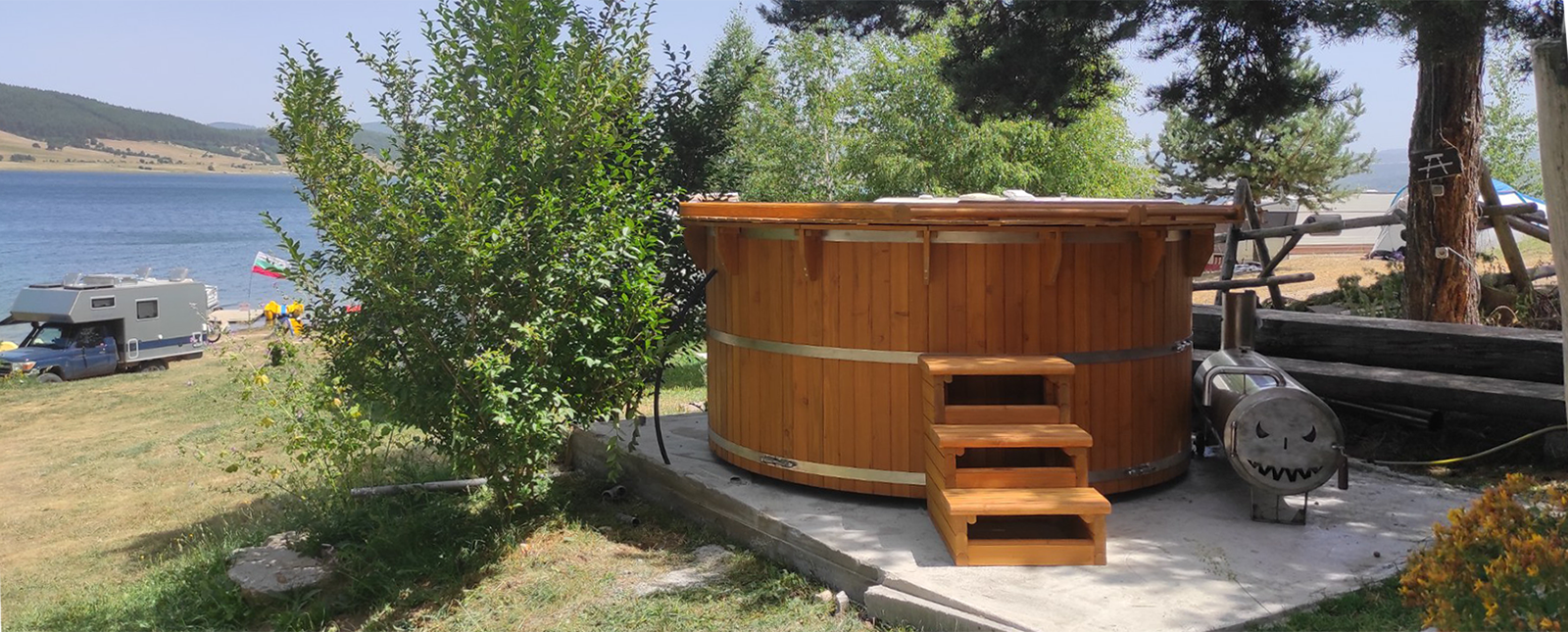 Osmo Farbe und Anstriche in Bulgarien - schöne Jacuzzis und Fasssaunas aus Holz